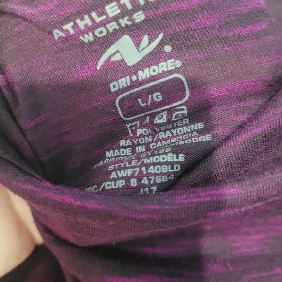 Euc Athletic ๐ Works Dri. More Shirt Size L - Picture 6 of 6